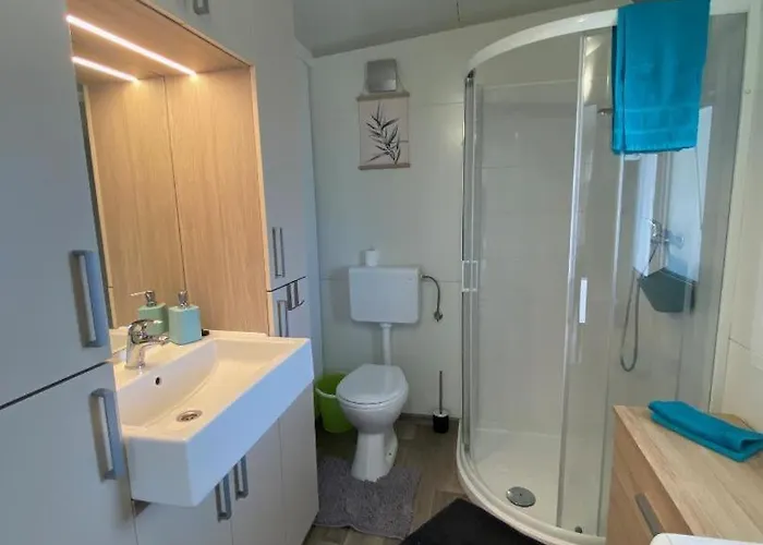 Ra, Cozy Familly Place, Free Parking, Near Beach, In Kamp Maslina * Драге